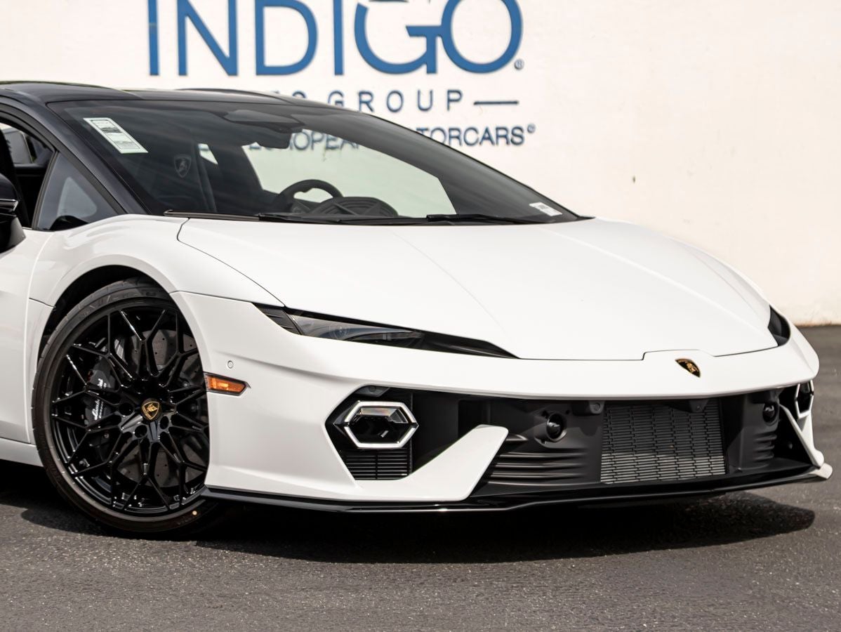 2026 Lamborghini Temerario Base