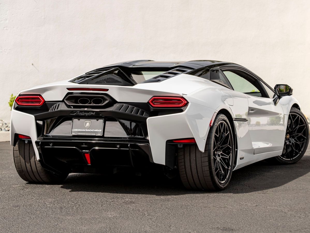 2026 Lamborghini Temerario Base