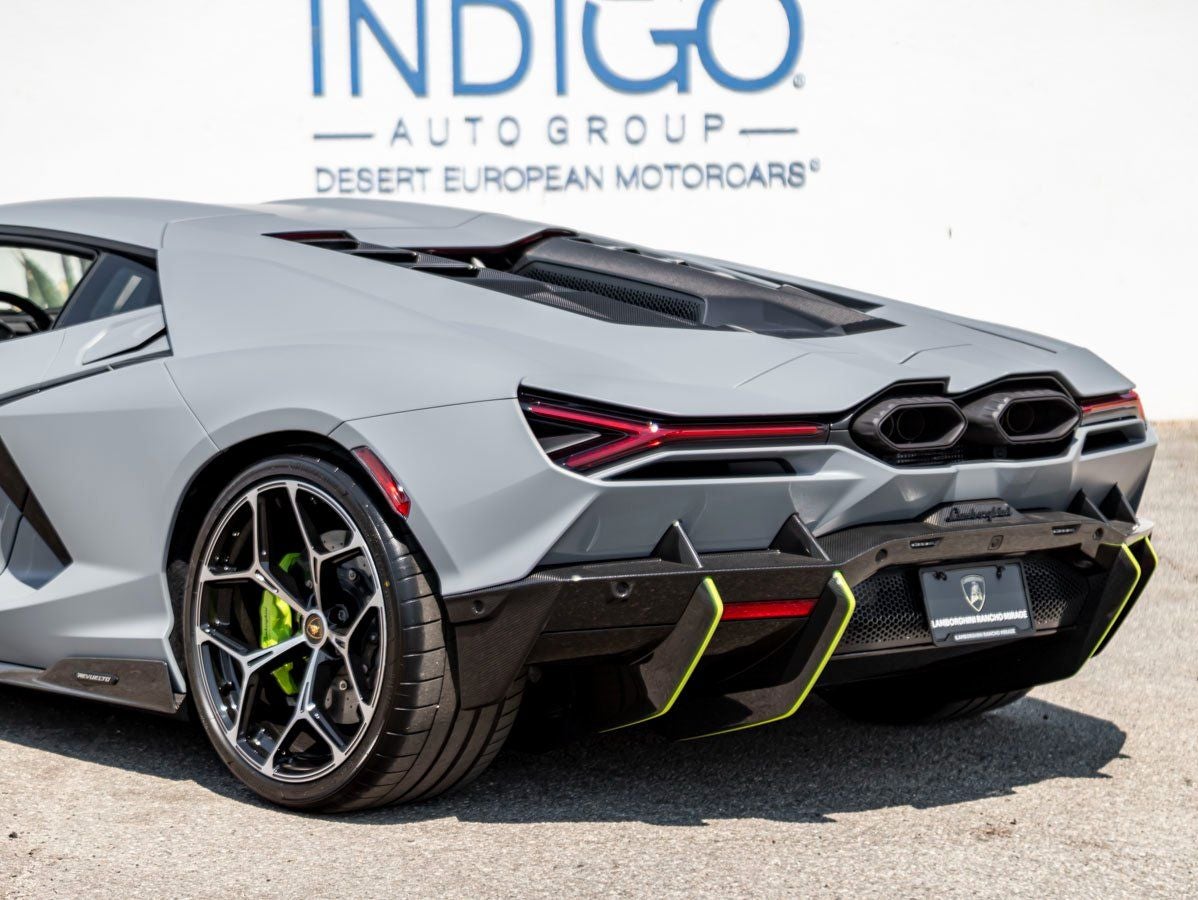 2025 Lamborghini Revuelto Base
