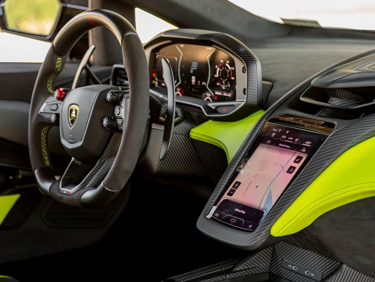 2025 Lamborghini Revuelto Base