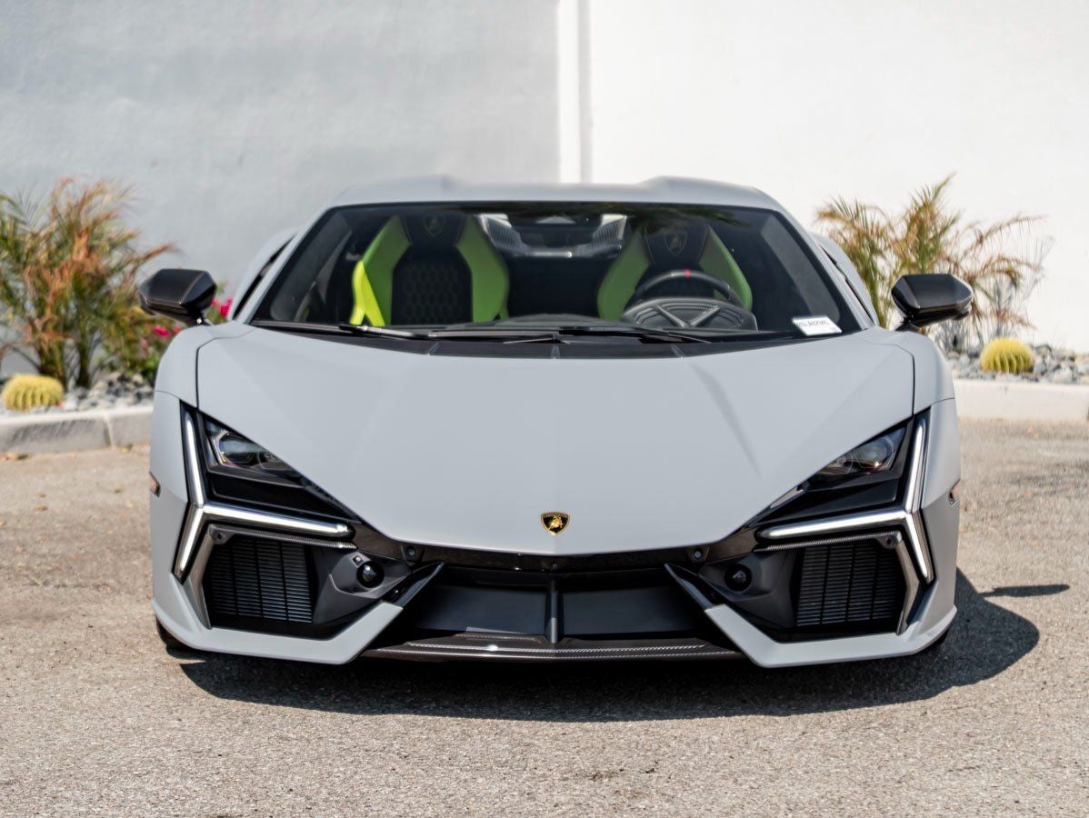 2025 Lamborghini Revuelto Base