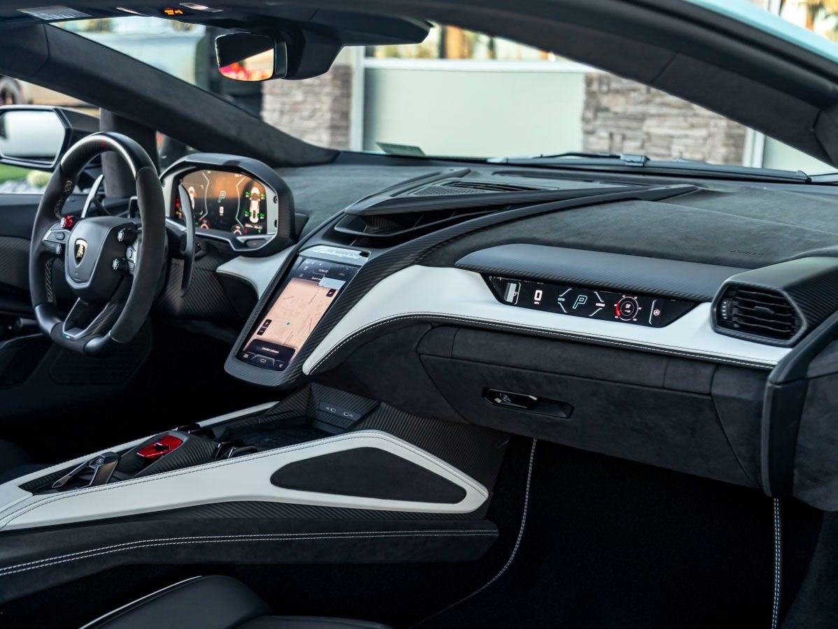 2026 Lamborghini Revuelto Base