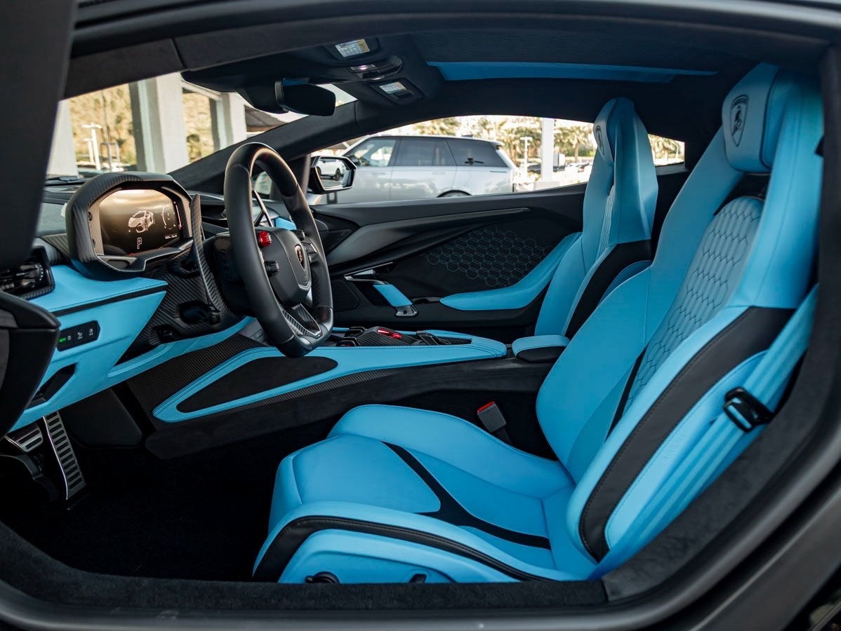 2026 Lamborghini Revuelto Base