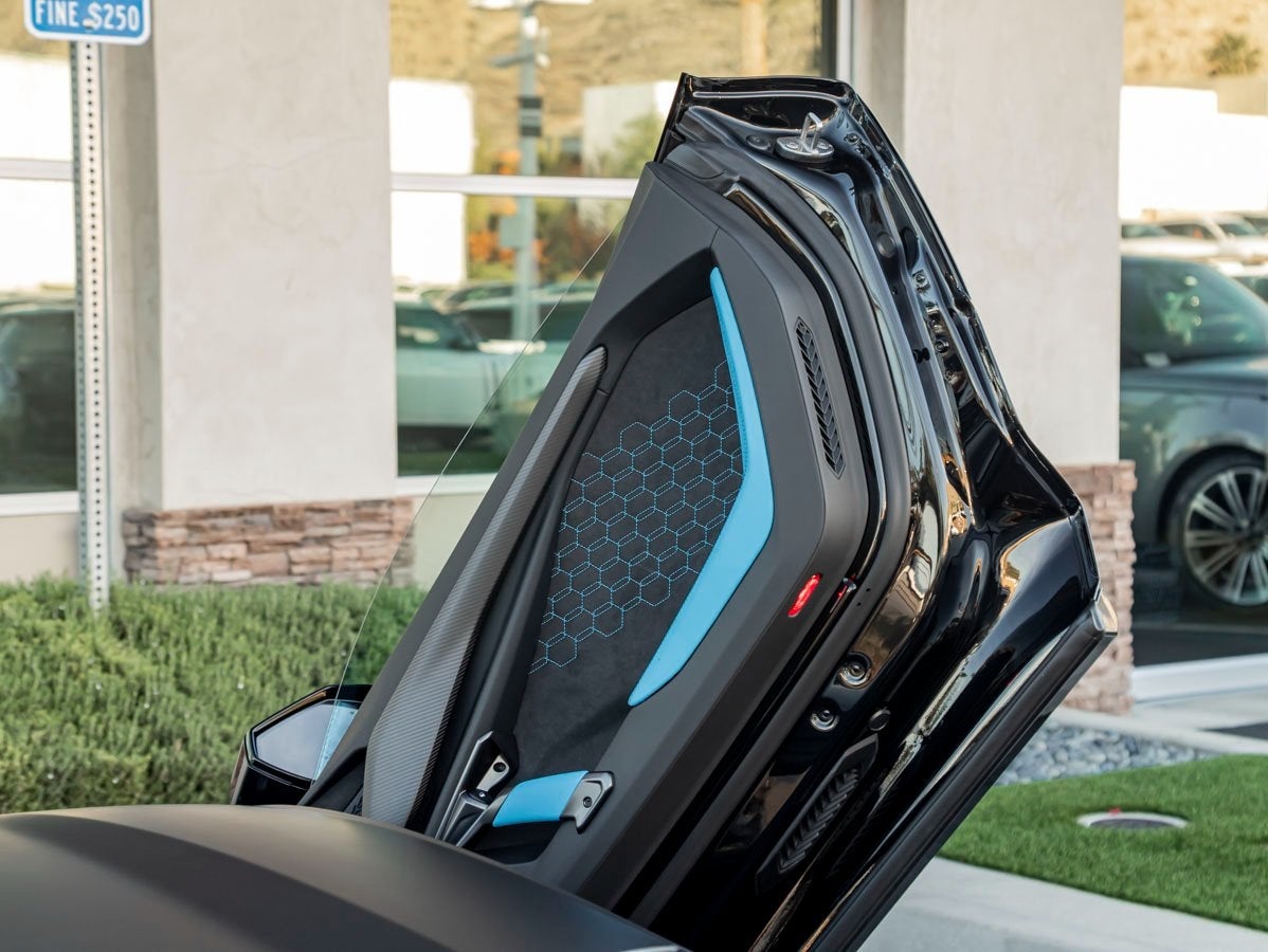 2026 Lamborghini Revuelto Base