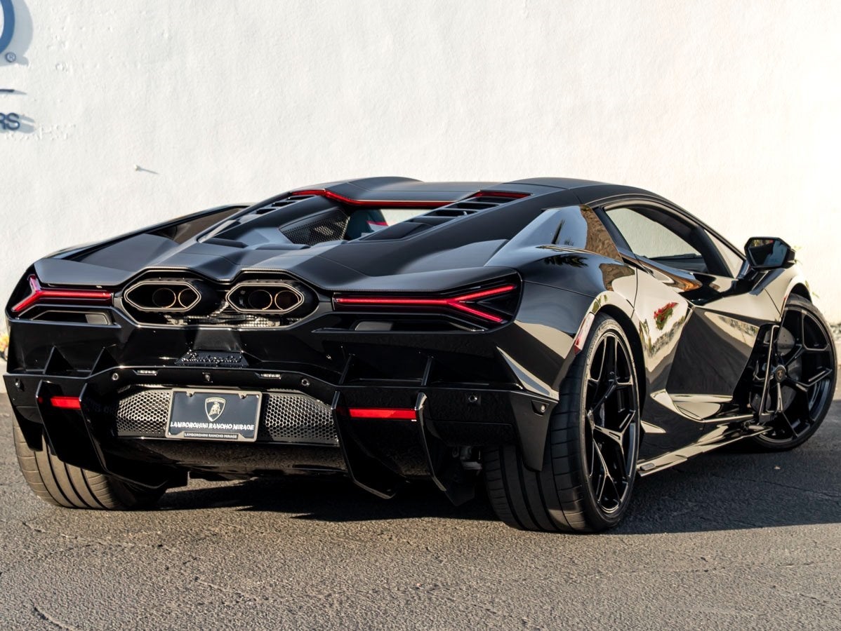 2026 Lamborghini Revuelto Base