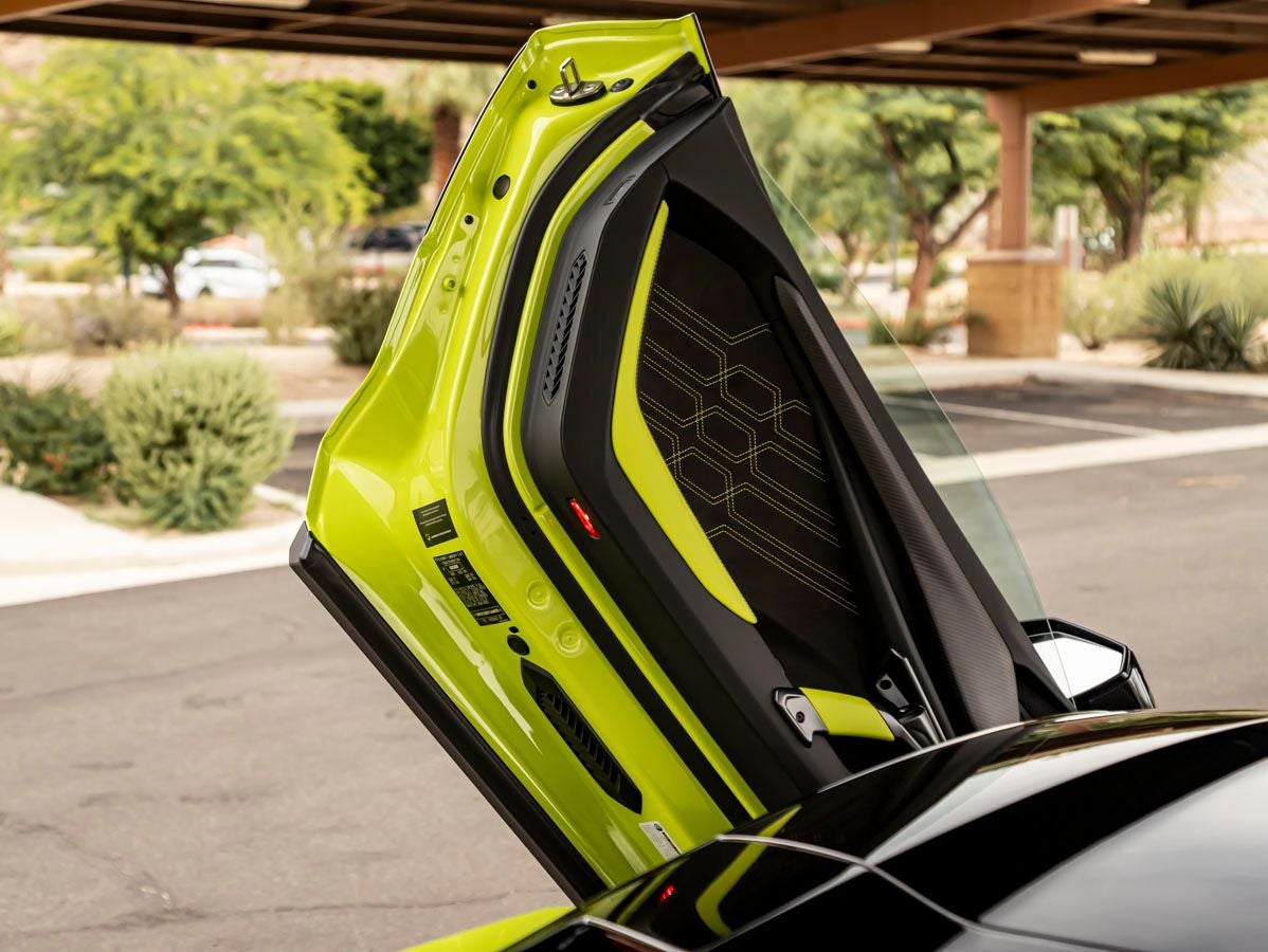 2026 Lamborghini Revuelto Base