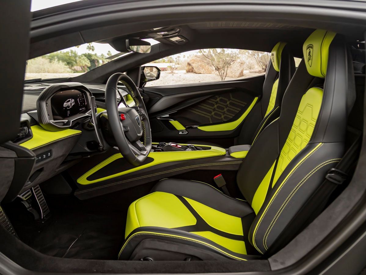 2026 Lamborghini Revuelto Base