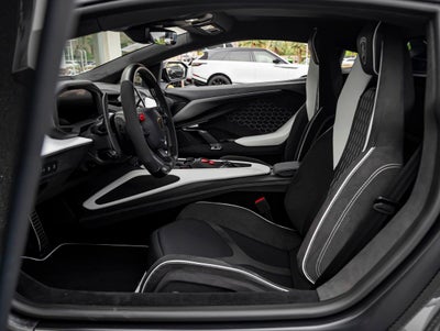 2026 Lamborghini Revuelto Base