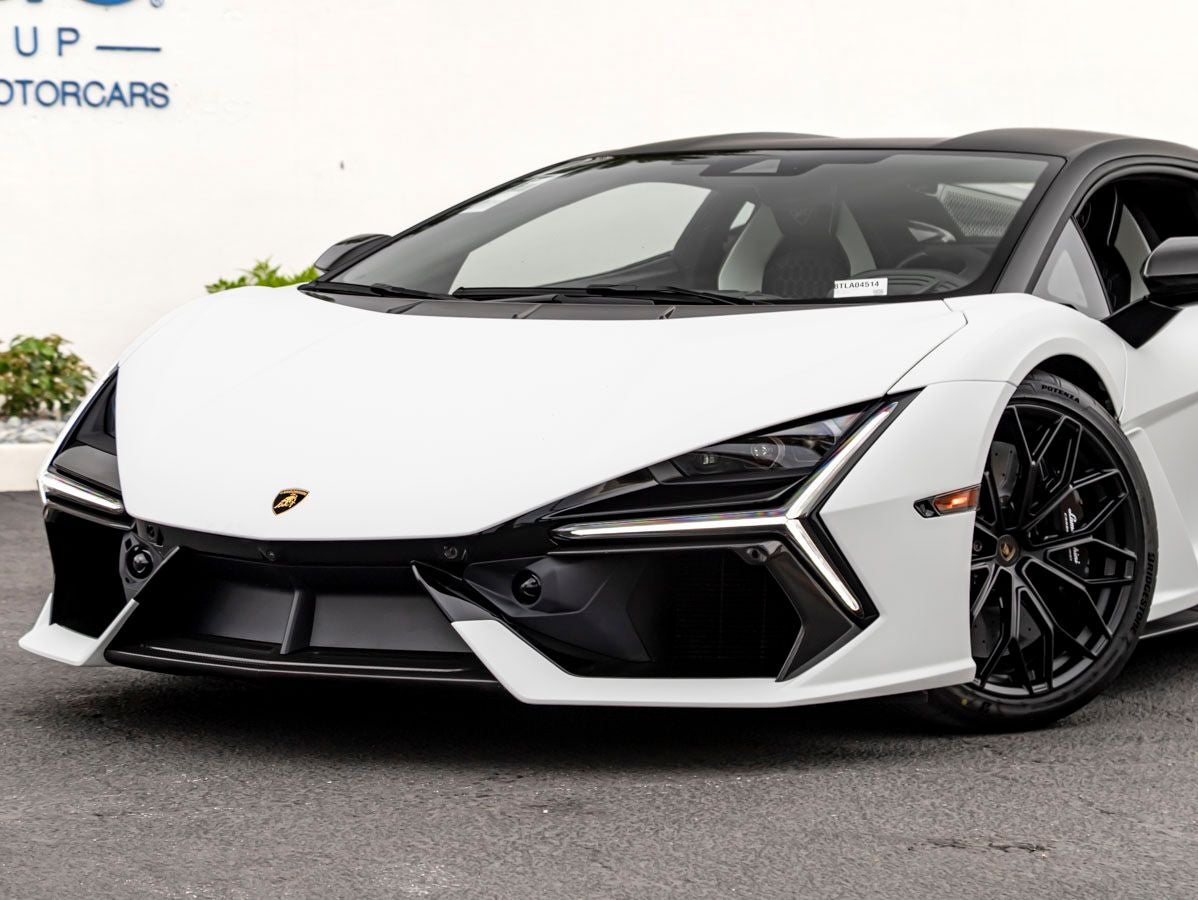 2026 Lamborghini Revuelto Base