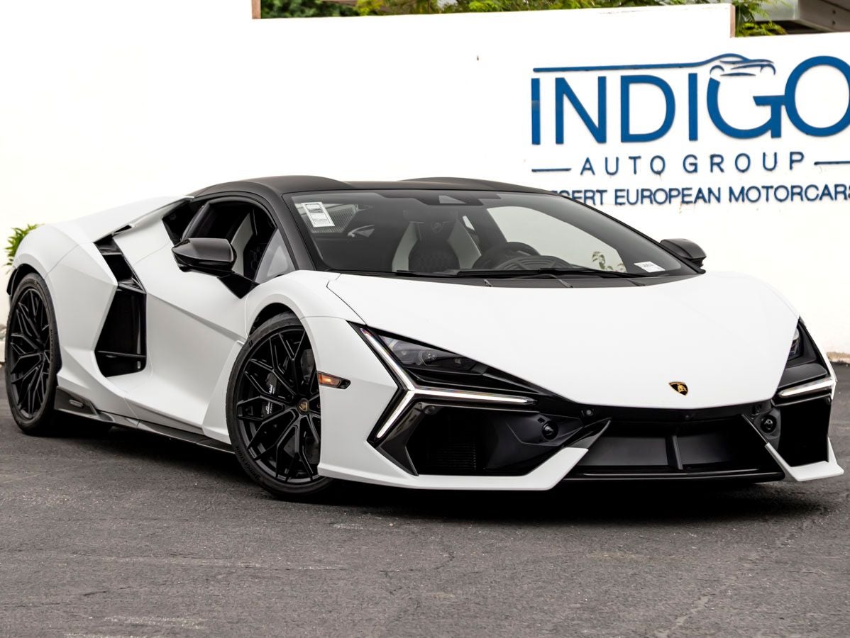 2026 Lamborghini Revuelto Base