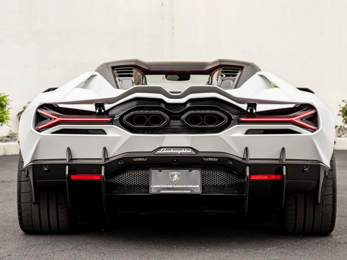 2026 Lamborghini Revuelto Base
