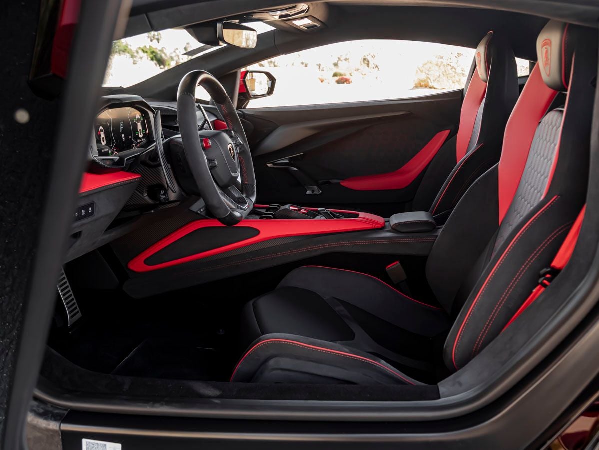 2026 Lamborghini Revuelto Base
