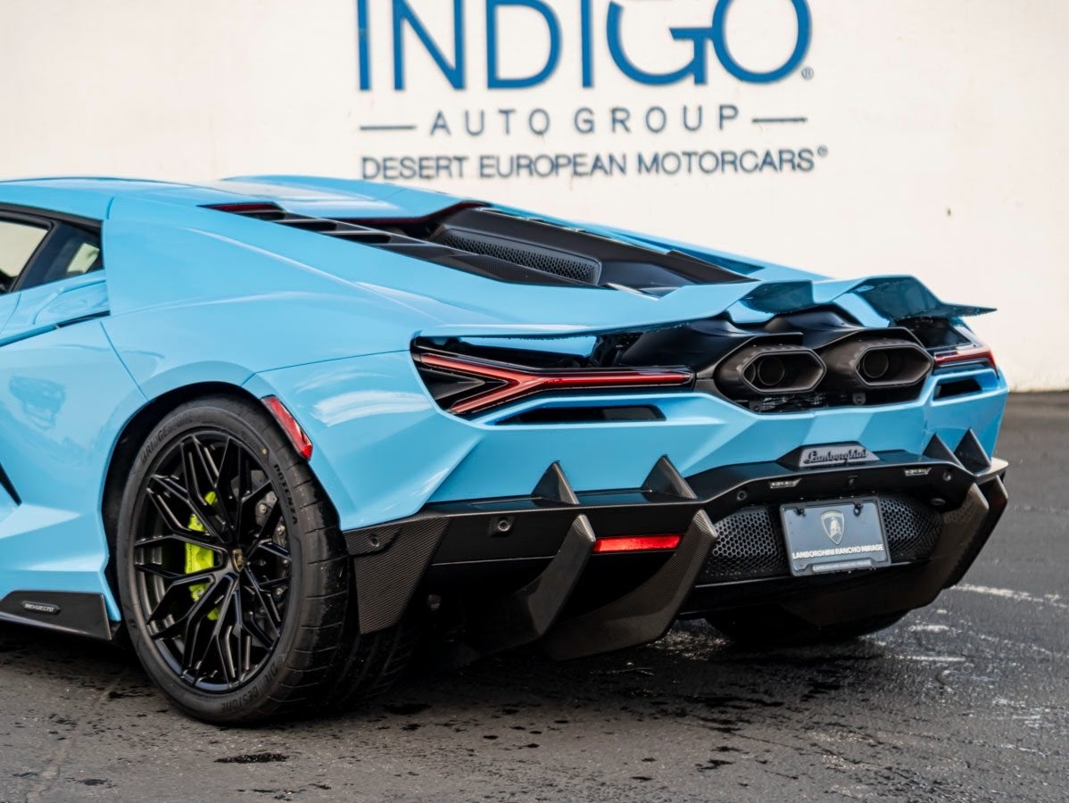 2026 Lamborghini Revuelto Base