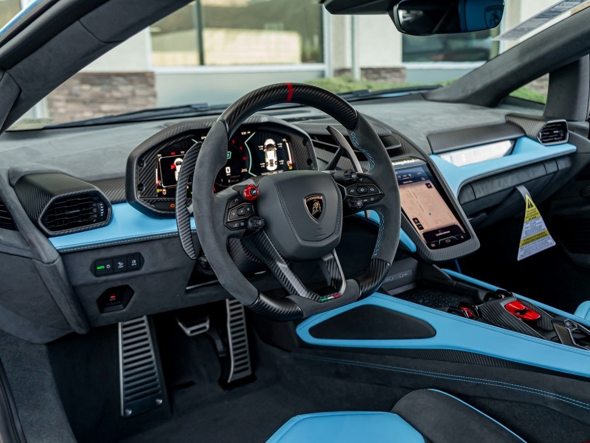 2026 Lamborghini Revuelto Base