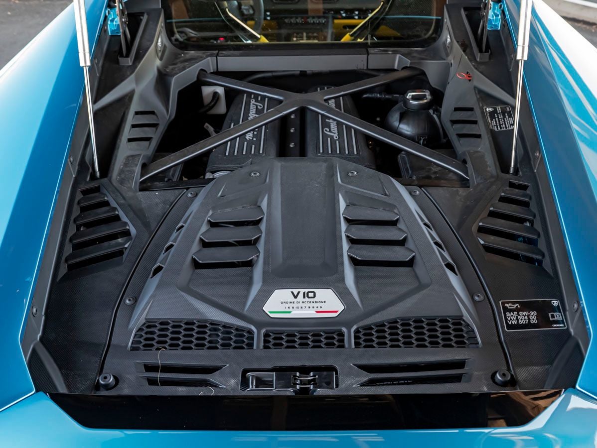 2022 Lamborghini Huracan EVO Base