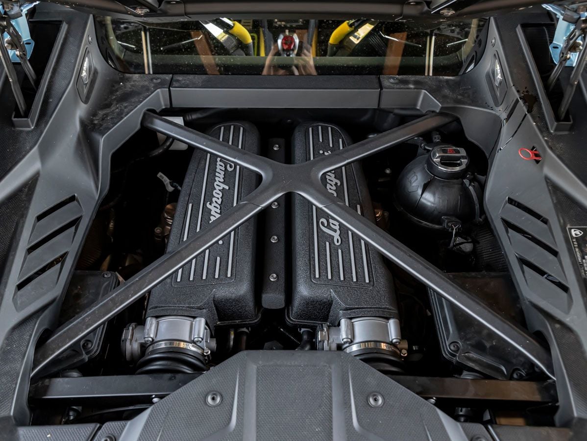2022 Lamborghini Huracan EVO Base