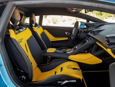 2022 Lamborghini Huracan EVO Base