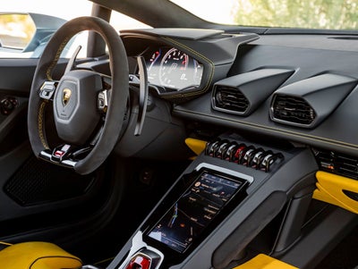2022 Lamborghini Huracan EVO Base
