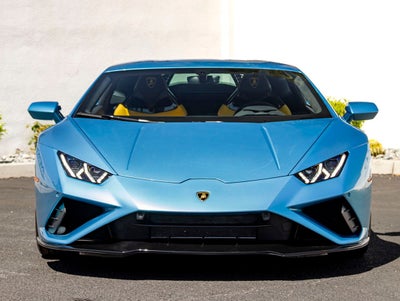 2022 Lamborghini Huracan EVO Base