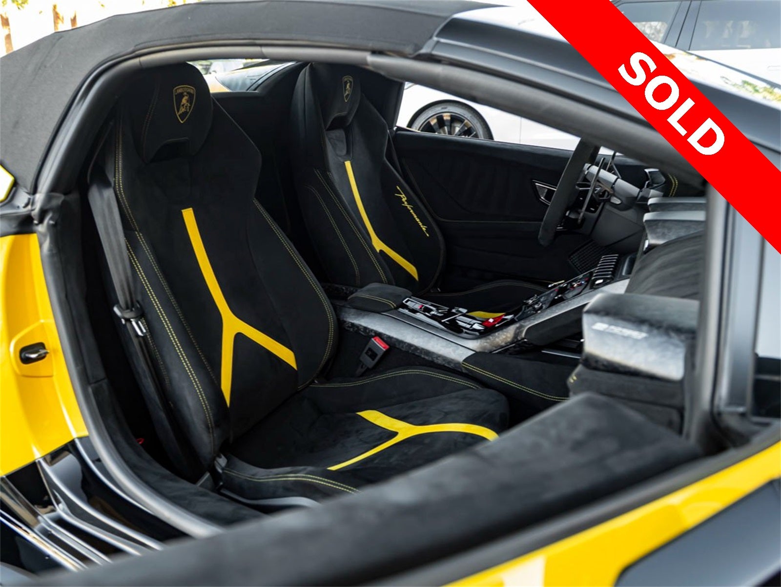 2019 Lamborghini Huracan Performante