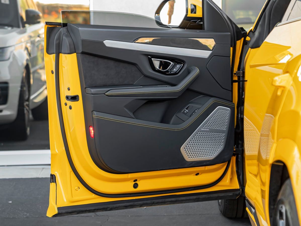 2021 Lamborghini Urus Base