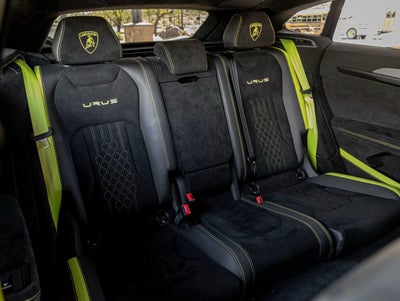 2023 Lamborghini Urus Performante