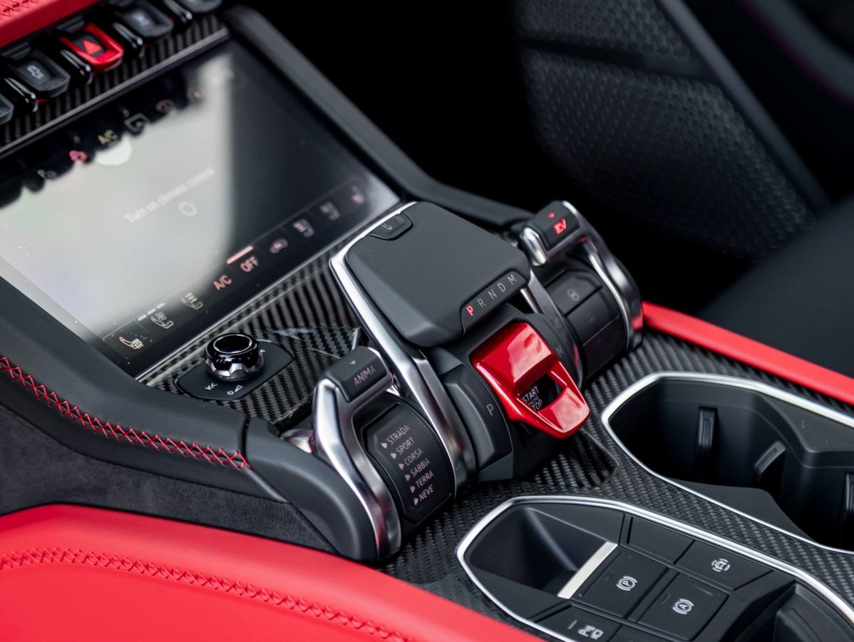 2026 Lamborghini Urus SE