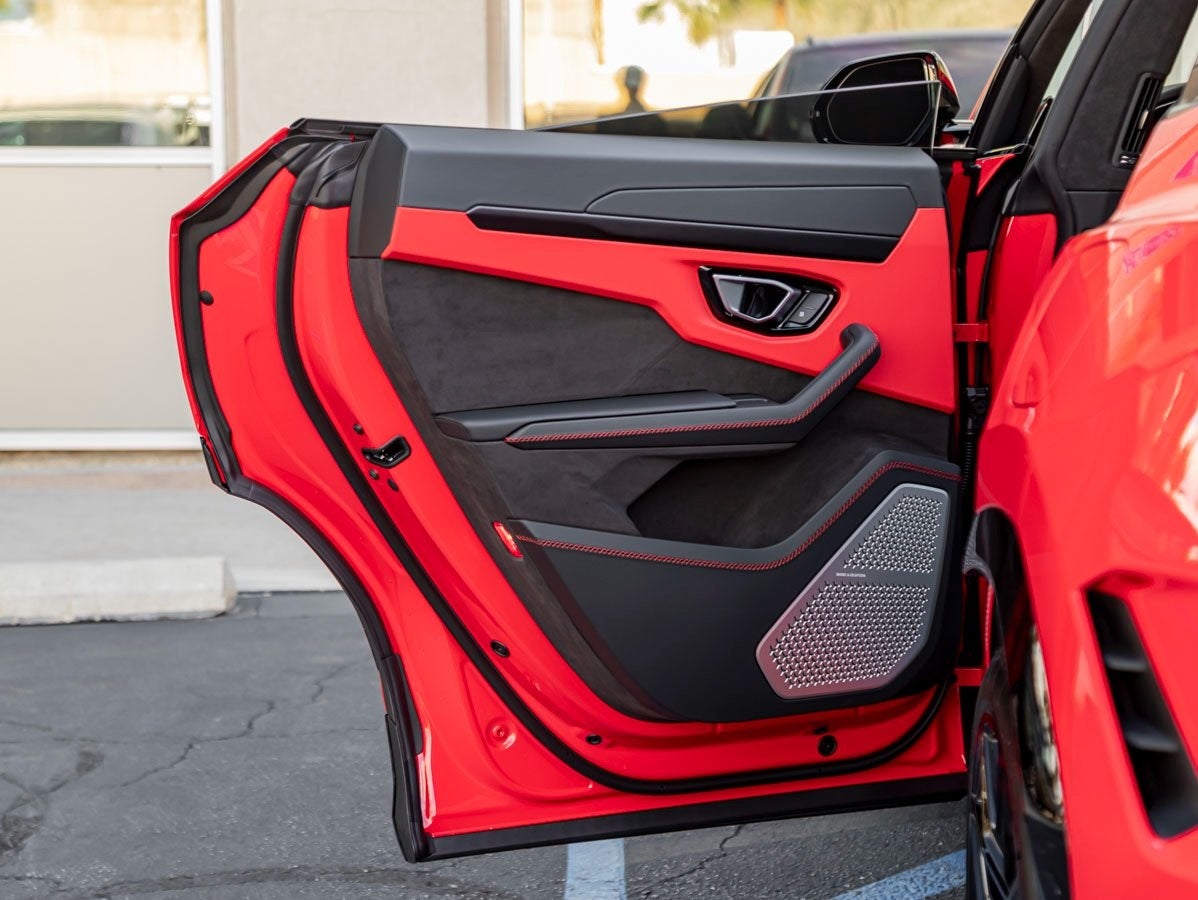 2026 Lamborghini Urus SE