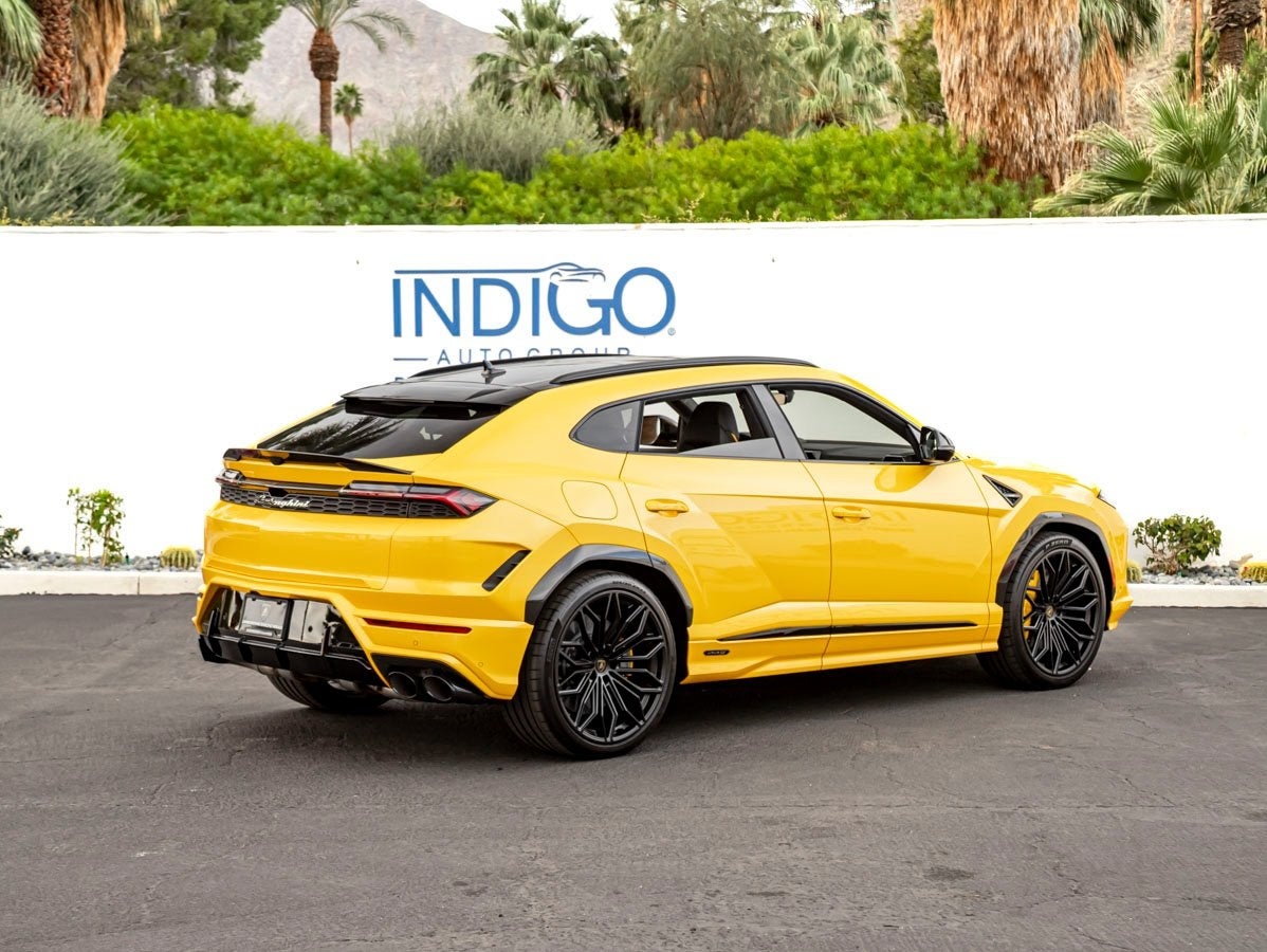 2026 Lamborghini Urus SE