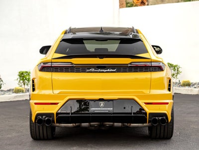 2026 Lamborghini Urus SE