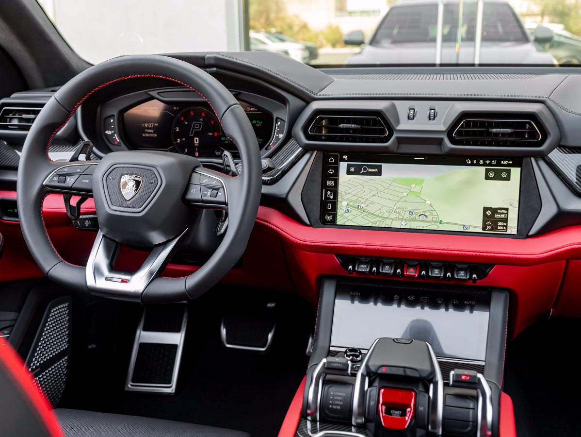 2026 Lamborghini Urus SE