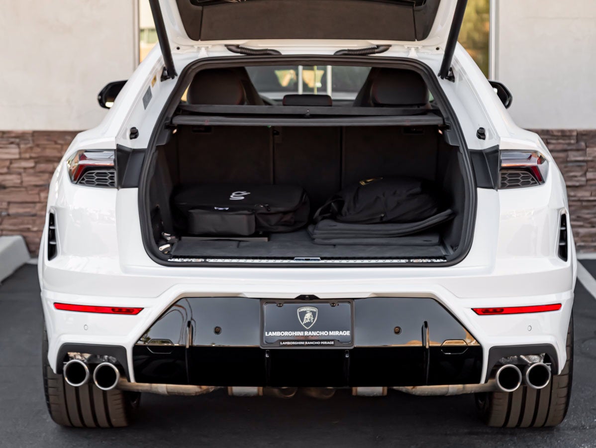 2026 Lamborghini Urus SE