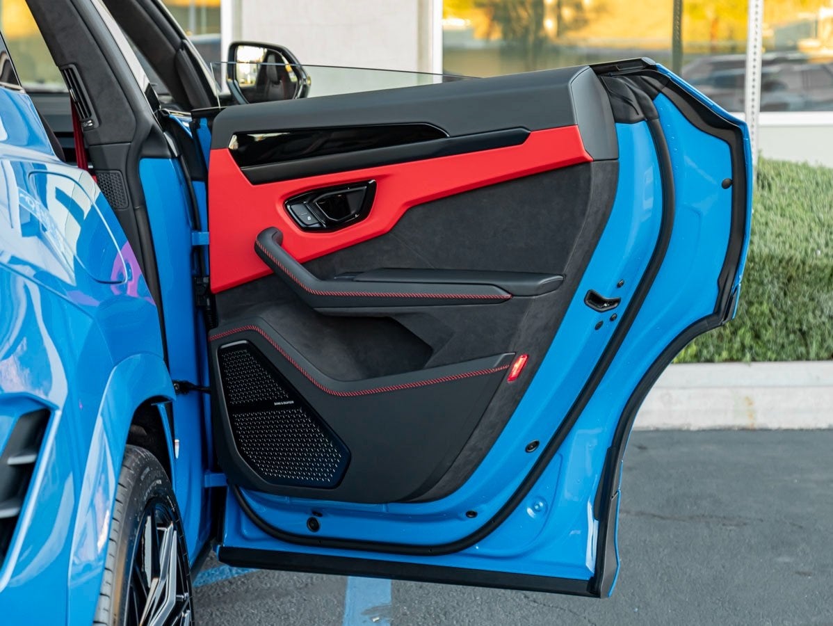 2025 Lamborghini Urus SE