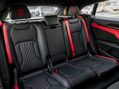 2025 Lamborghini Urus SE