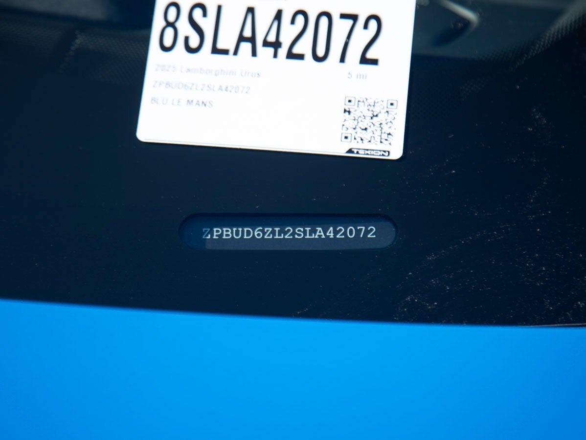 2025 Lamborghini Urus SE