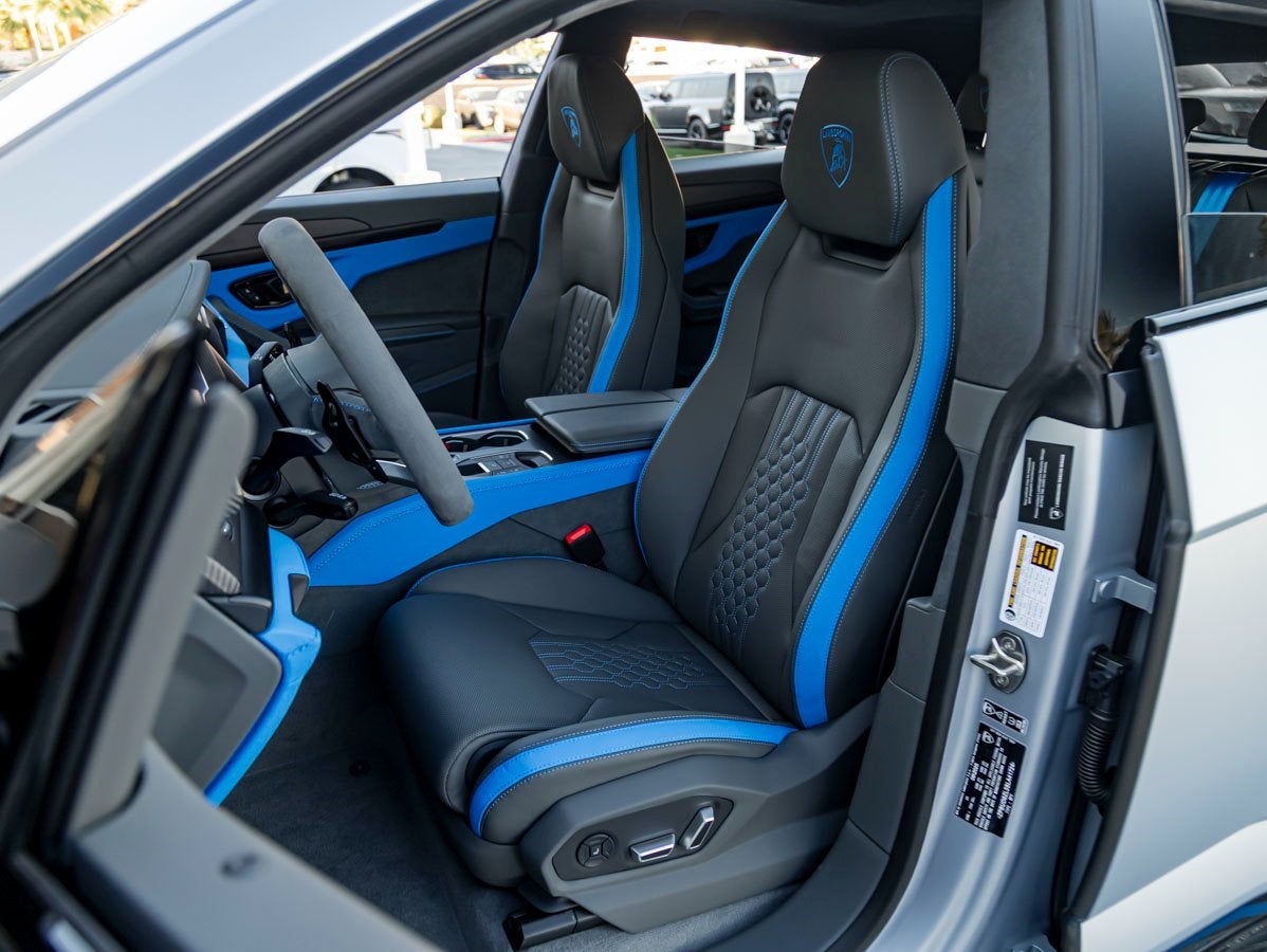 2025 Lamborghini Urus SE