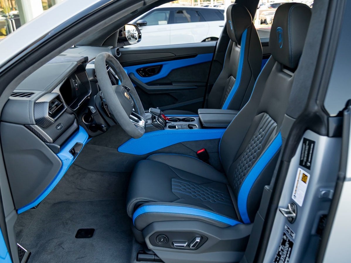 2025 Lamborghini Urus SE