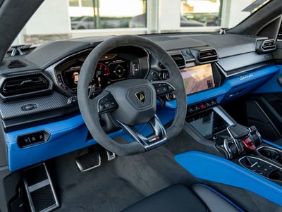 2025 Lamborghini Urus SE