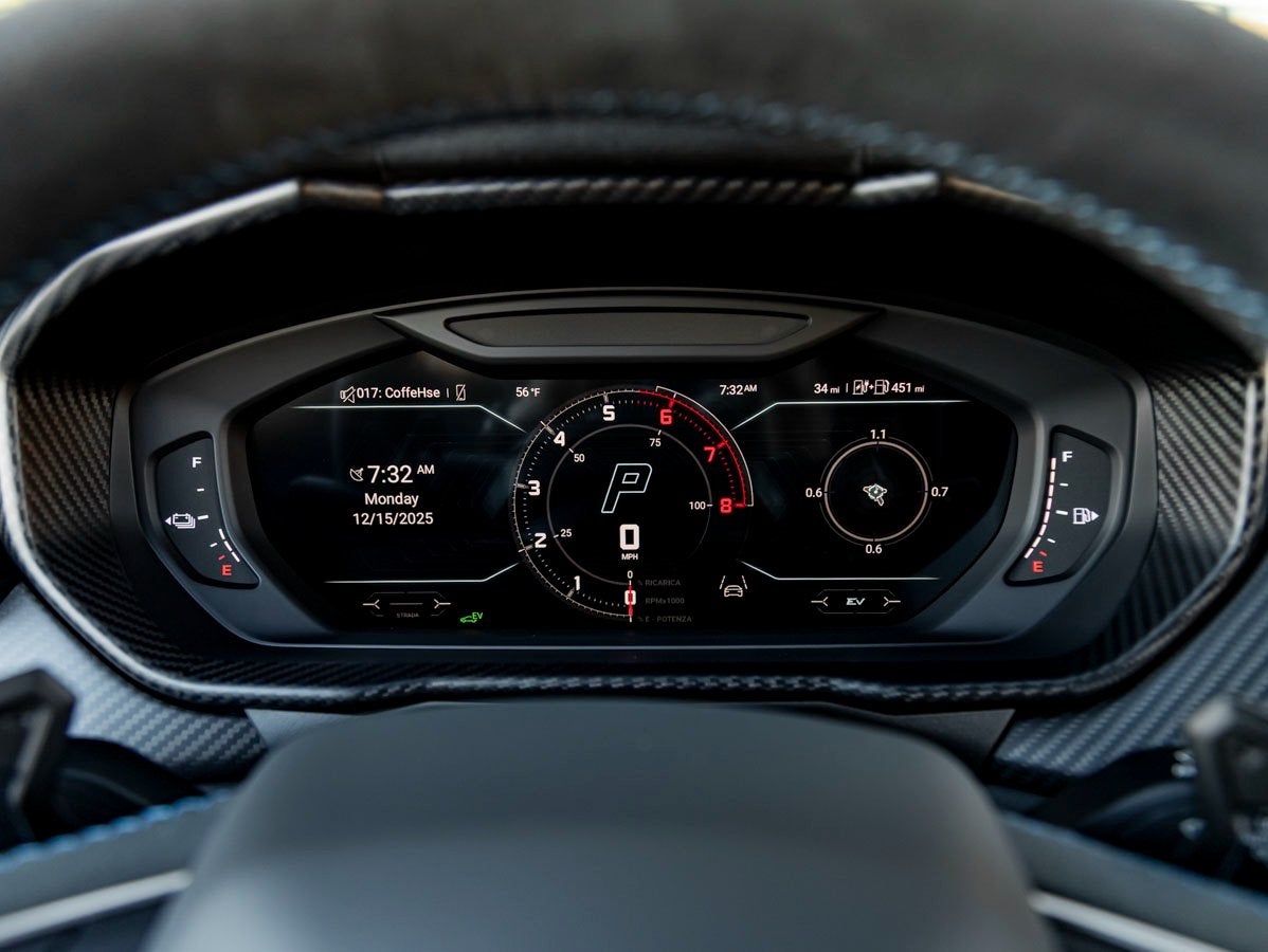 2025 Lamborghini Urus SE