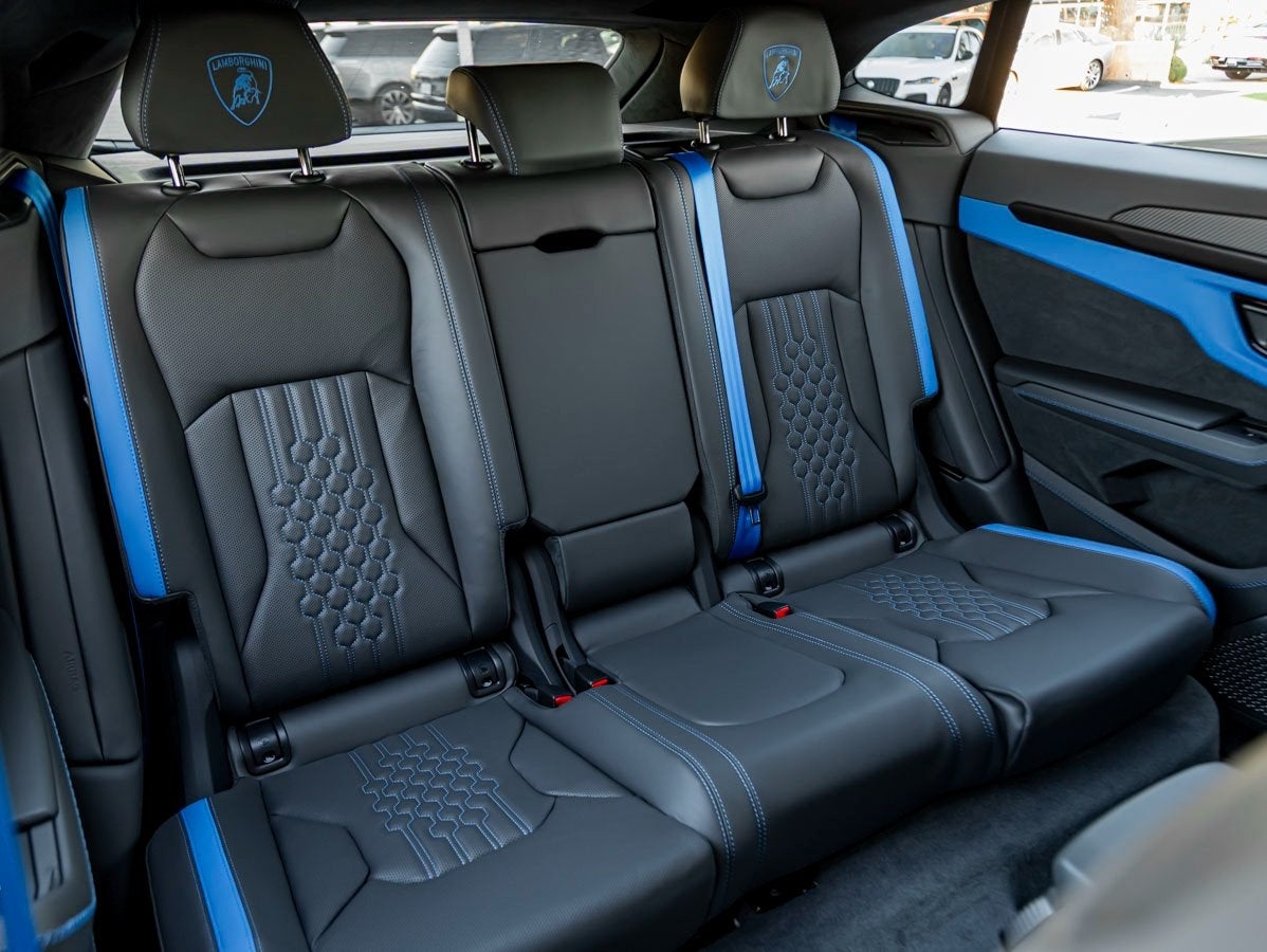 2025 Lamborghini Urus SE