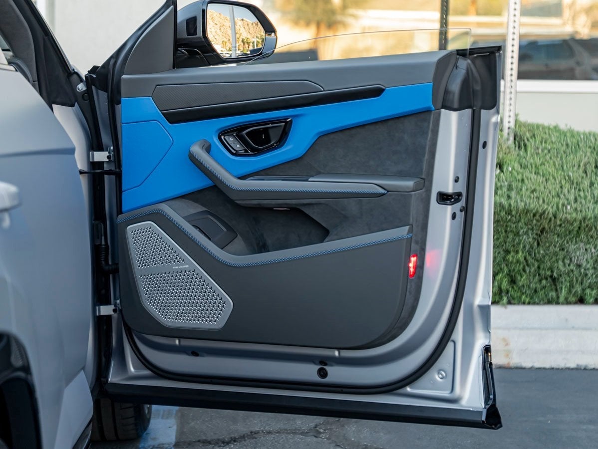 2025 Lamborghini Urus SE