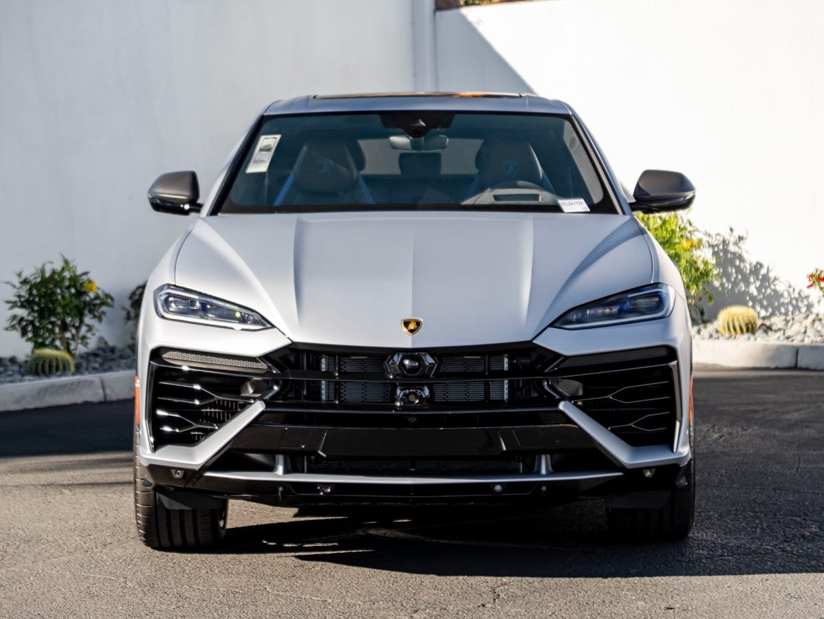 2025 Lamborghini Urus SE