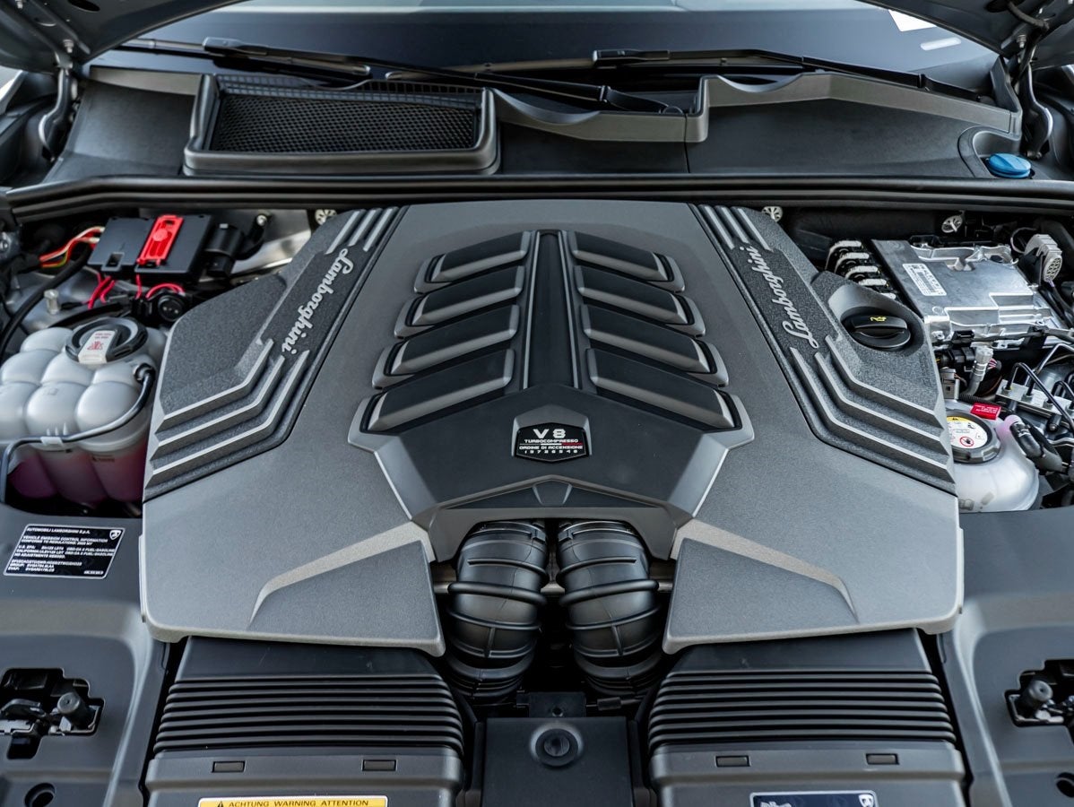 2025 Lamborghini Urus SE