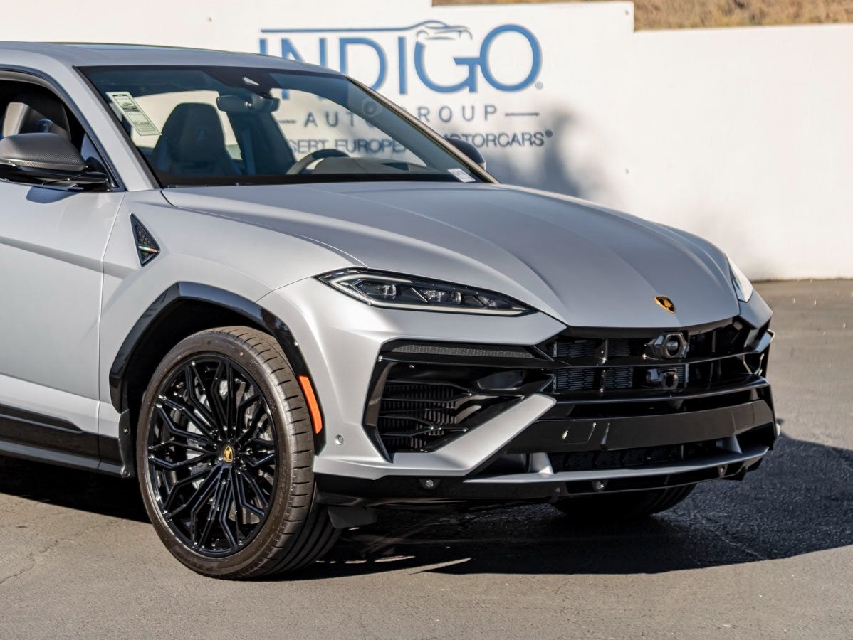 2025 Lamborghini Urus SE