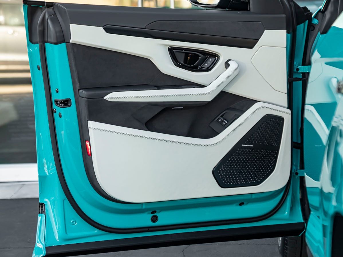 2026 Lamborghini Urus SE