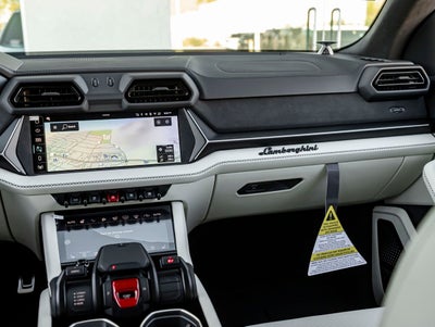 2026 Lamborghini Urus SE