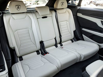 2026 Lamborghini Urus SE