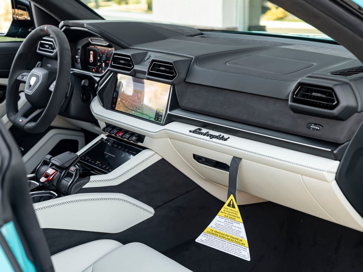 2026 Lamborghini Urus SE