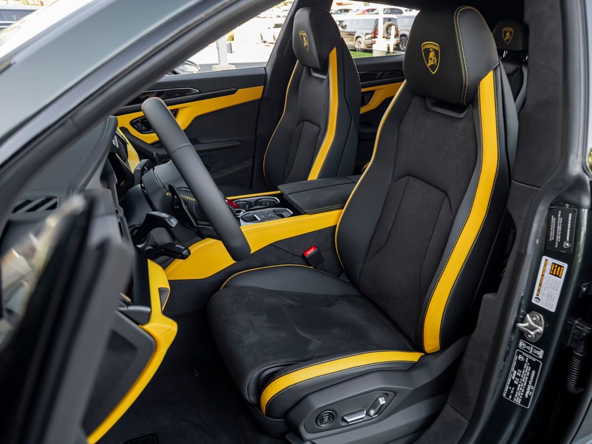 2026 Lamborghini Urus SE