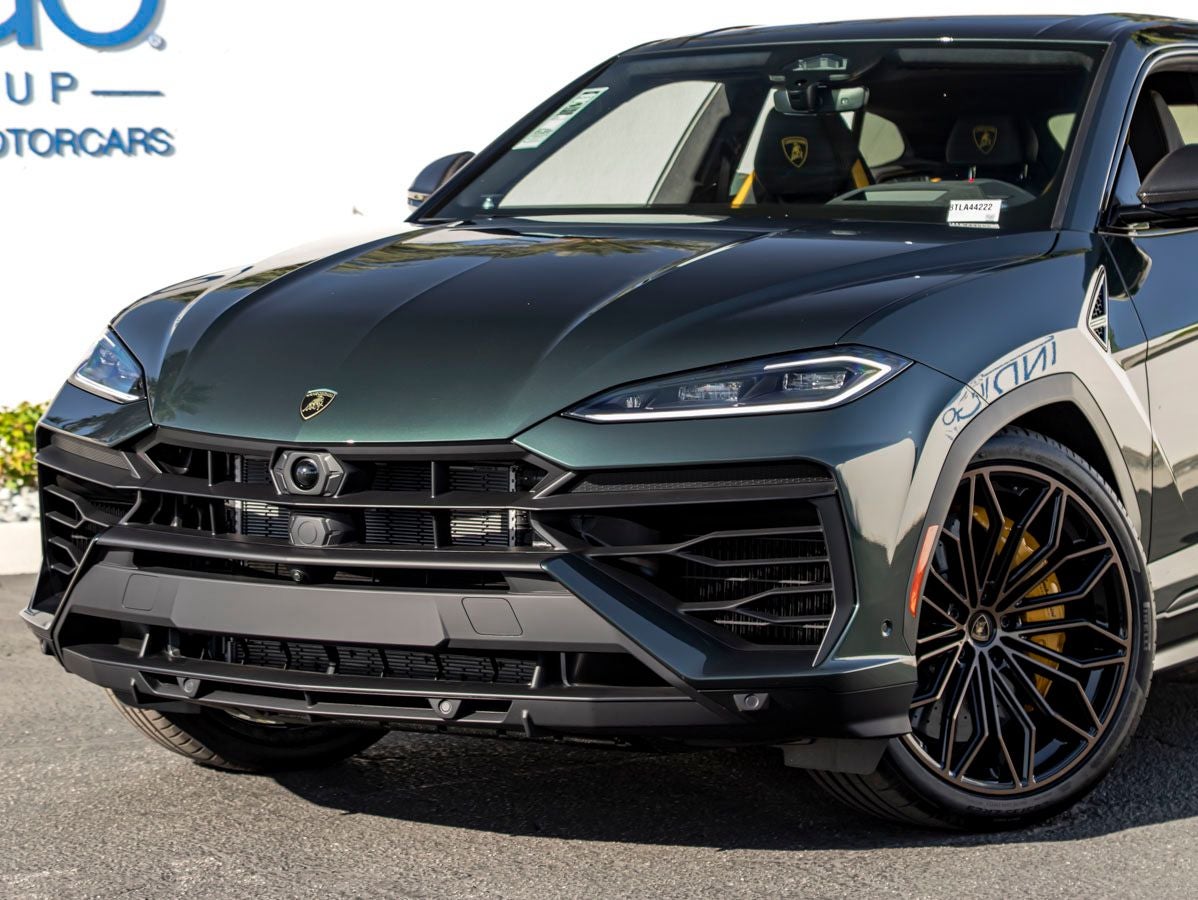 2026 Lamborghini Urus SE